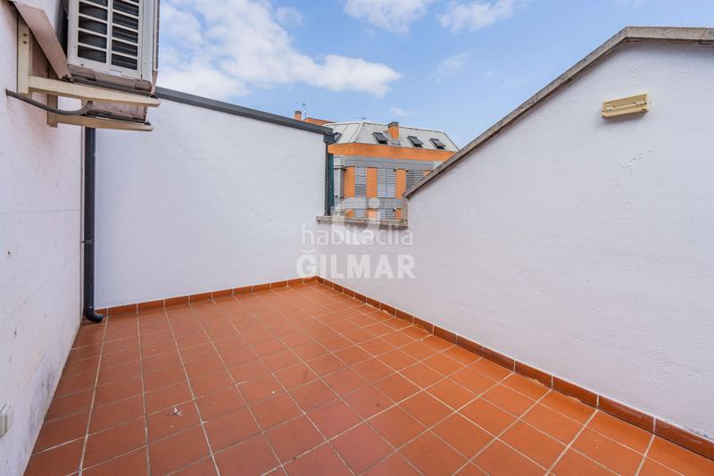 Foto 4f3e1f36-ec45-4d00-a228-c4a261e43998. Ático presentamos este magnífico áticodúplex con terraza solarium.este inmueble se compone de 57m construidos, además de disponer del us en Madrid
