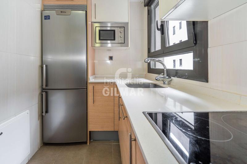 Foto aa7b9b3f-fbe0-4fc6-8fa0-52ede0a072fc. Ático presentamos este magnífico áticodúplex con terraza solarium.este inmueble se compone de 57m construidos, además de disponer del us en Madrid