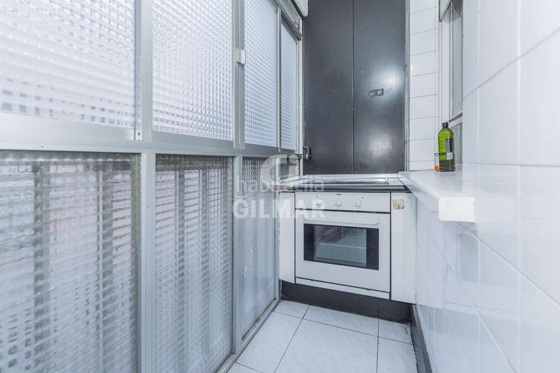 Foto 008c3036-557c-48b2-a4ce-b78578e7f447. Piso les presentamos este magnífico piso para reformar de 117 metros construidos con grandes posibilidades de redistribución de los esp en Madrid