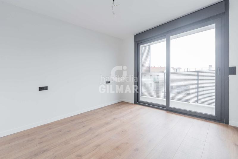 Foto 35fc2916-f2bd-4410-9587-ff04128d632e. Àtic amb calefacció a Guindalera Madrid