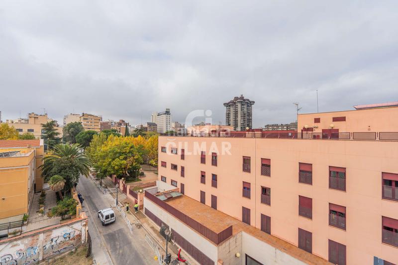 Foto 4b2da598-9d89-41a2-89bd-50fe278c30f2. Àtic amb calefacció a Guindalera Madrid