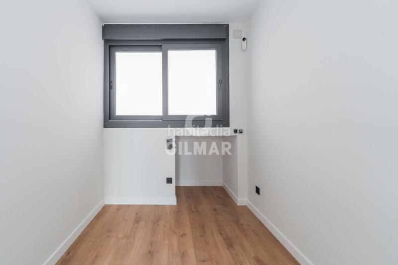 Foto 894604a6-361a-4476-b56a-a8c33658bc00. Àtic amb calefacció a Guindalera Madrid