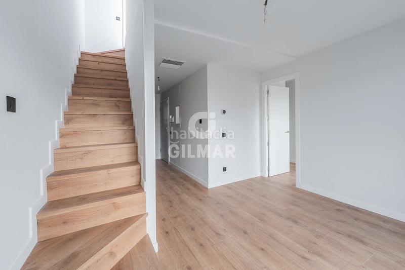 Foto 92b8124c-b562-4751-a1ef-1916185f2485. Àtic amb calefacció a Guindalera Madrid