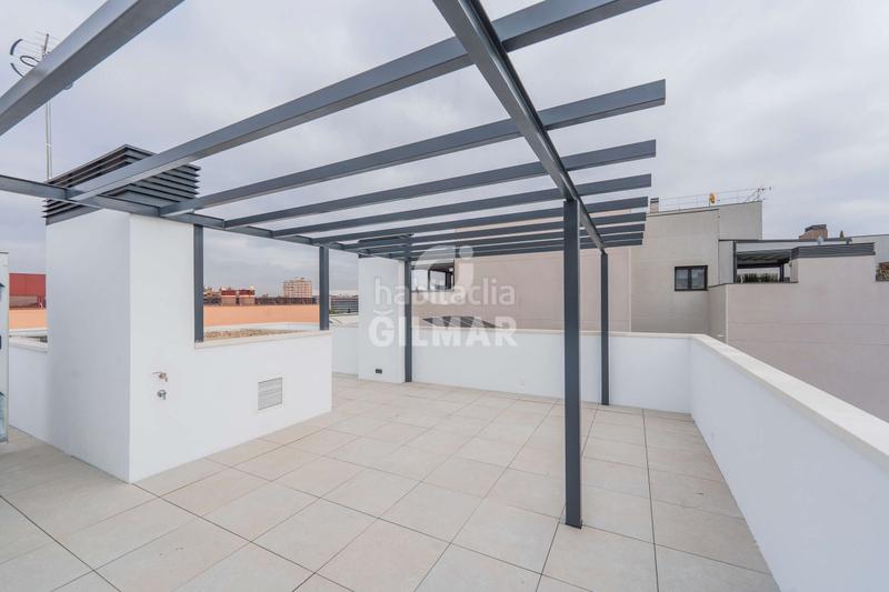 Foto a4049faf-5a33-4bfb-ad97-7aa574152661. Àtic amb calefacció a Guindalera Madrid