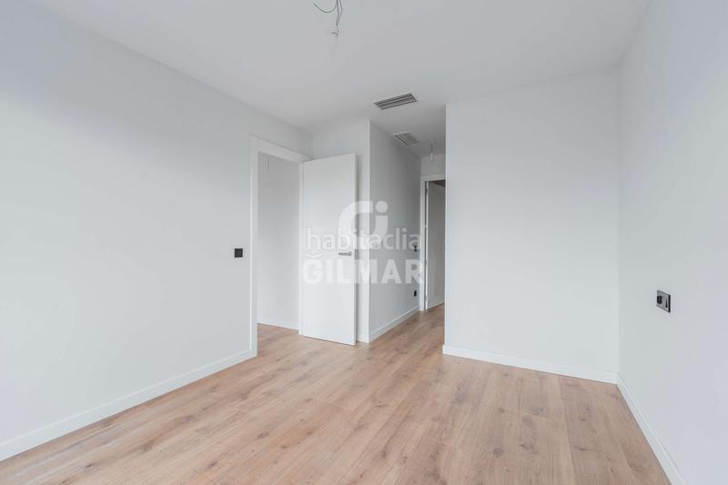 Foto a7ed71cc-20ba-4bb2-95e9-6662ef682443. Àtic amb calefacció a Guindalera Madrid