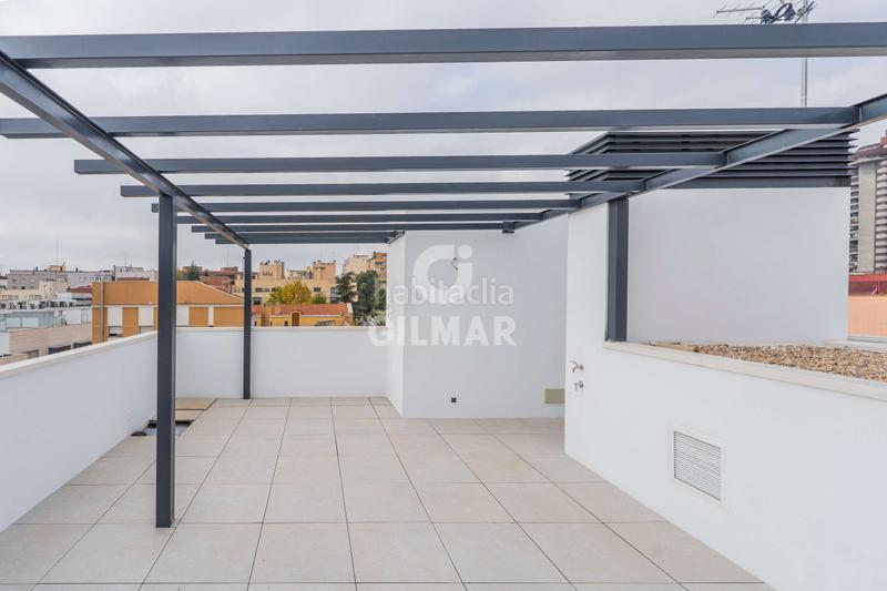 Foto ca2577e5-1f82-45e6-abd6-15eb38f2aa8f. Àtic amb calefacció a Guindalera Madrid