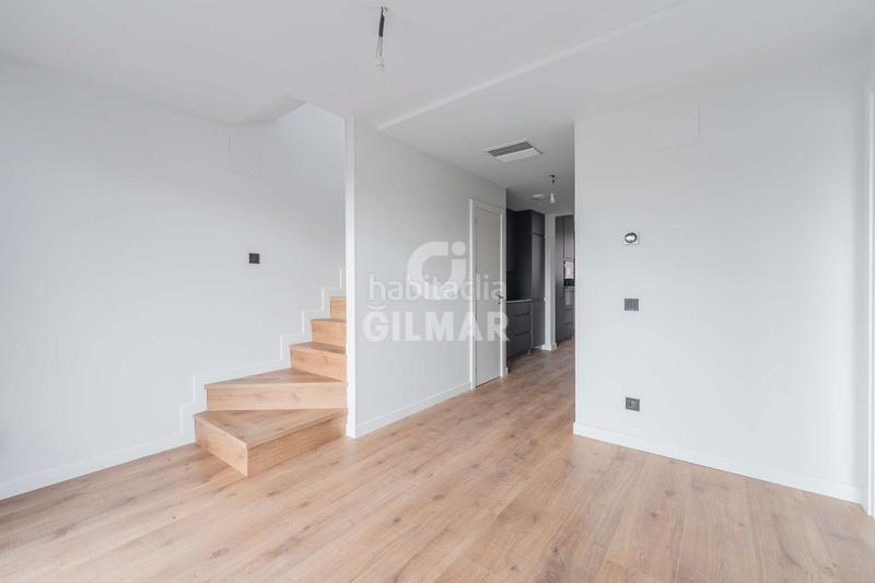 Foto d3aeb841-71b9-4b34-9205-23efd9f4a7ac. Àtic amb calefacció a Guindalera Madrid