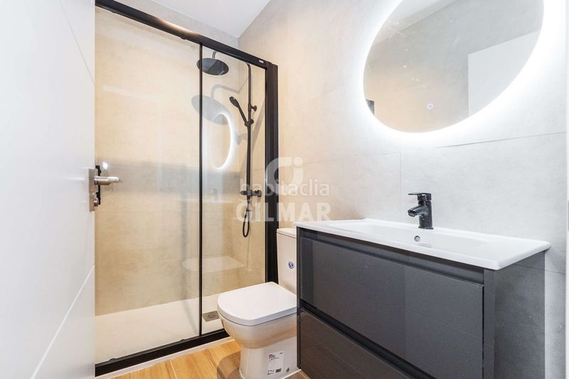 Piso este exclusivo piso de 114 metros construidos totalmente reformado y redistribuido está listo para entrar a vivir en la mejor zona en Madrid - Imagen 16