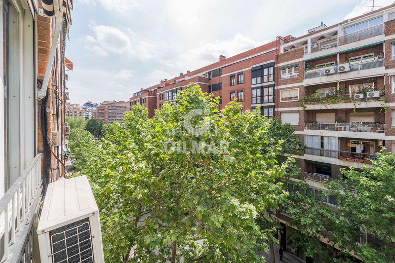 Foto a93b266b-98a7-45ea-a572-e4b3031c9deb. Pis amb calefacció aparcament a Prosperidad Madrid