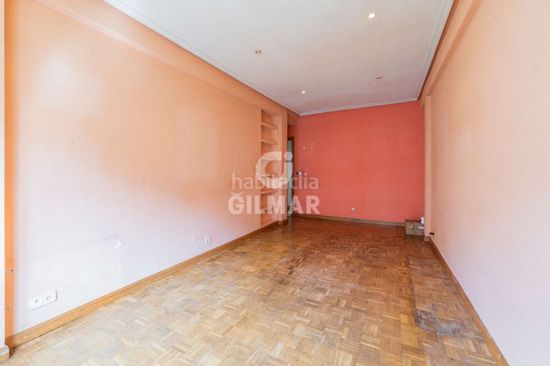 Foto d8da4b59-3d39-42bd-aaf4-3cfac64ea31f. Pis amb calefacció aparcament a Prosperidad Madrid