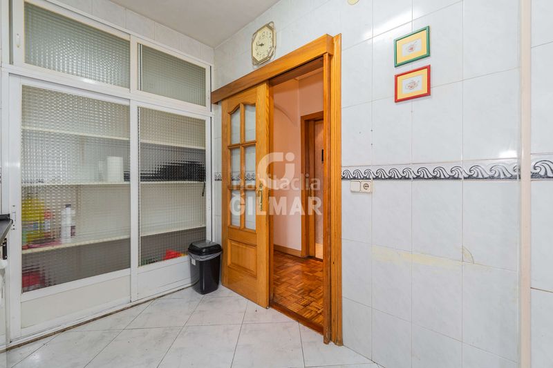 Foto f4922982-8707-4fe5-9c05-96b1de25ba7c. Pis amb calefacció aparcament a Prosperidad Madrid