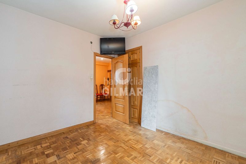 Foto f50f9a0f-72c4-42f1-a5c0-6fa823d62732. Pis amb calefacció aparcament a Prosperidad Madrid