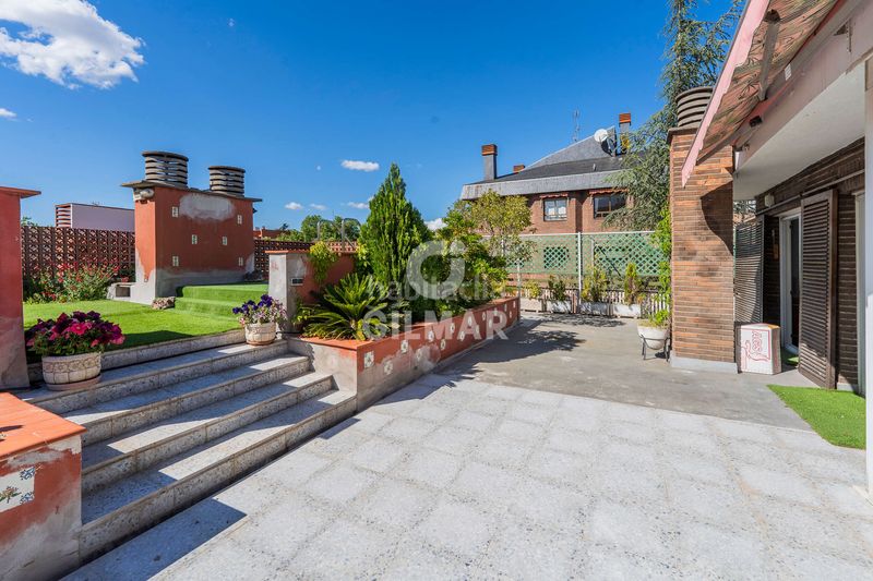 Foto c3951ed5-9331-4799-a09d-f2982c5b33ed. Àtic amb calefacció aparcament piscina a San Pascual Madrid