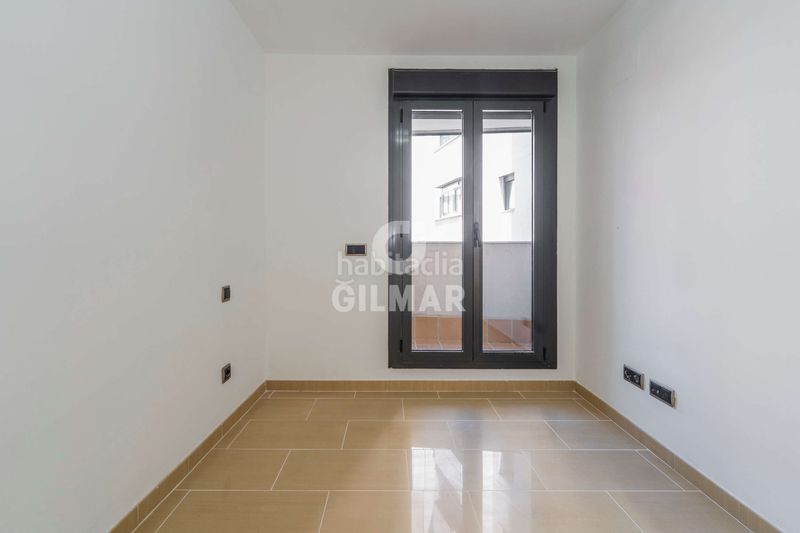 Foto f97e7dbc-3930-4295-9a46-381540381e8a. Pis amb calefacció aparcament a Guindalera Madrid