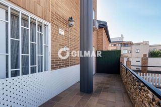 Piso en Ciudad Jardín. Le presentamos este exclusivo piso de 234 metros construidos a e