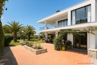 Maison à Brunete. Gilmar boadilla vende chalet independiente en valle de los rosal