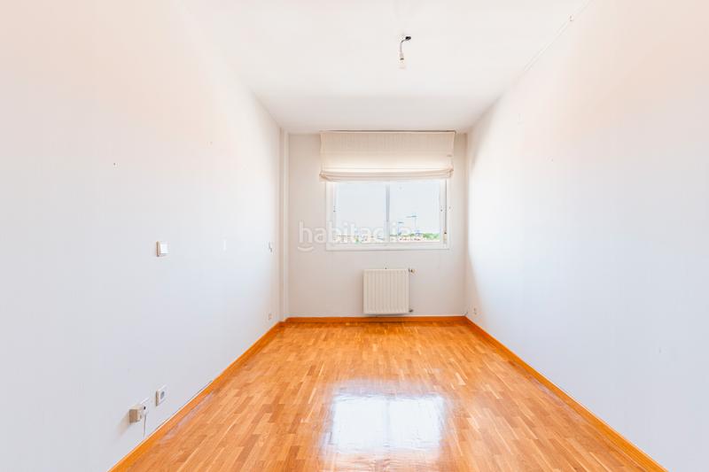 Foto 09d8fef5-e591-434f-9920-4740f02fc117. Piso gilmar boadilla-villaviciosa vende piso en Sector S- en Boadilla del Monte