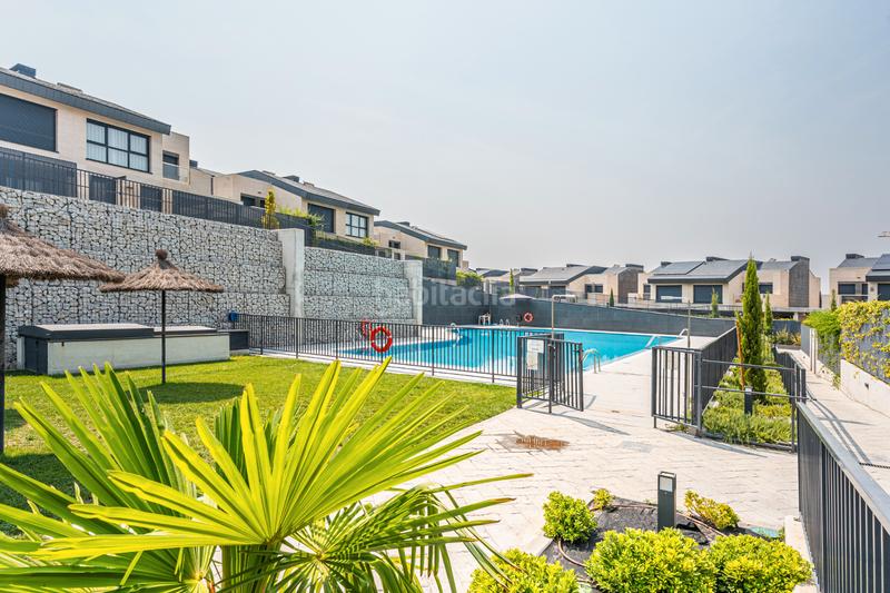 Foto b21505a3-d6a8-4f7b-bab3-fba7b3e4bb7a. Maison jumelée avec chauffage parking piscine dans Cortijo sur Boadilla del Monte