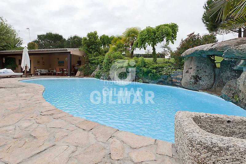 Foto c7fc5237-0f72-4e30-aad0-2468e6b0180b. Xalet amb calefacció aparcament piscina a Bonanza Boadilla del Monte
