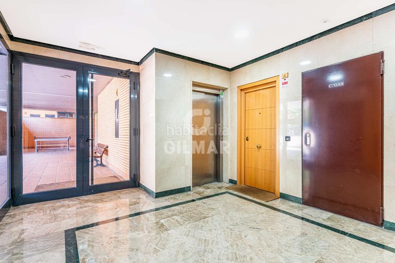 Foto 2176865e-d4dd-45f4-8b8b-918e056be269. Flat with heating parking pool in Sector B Boadilla del Monte