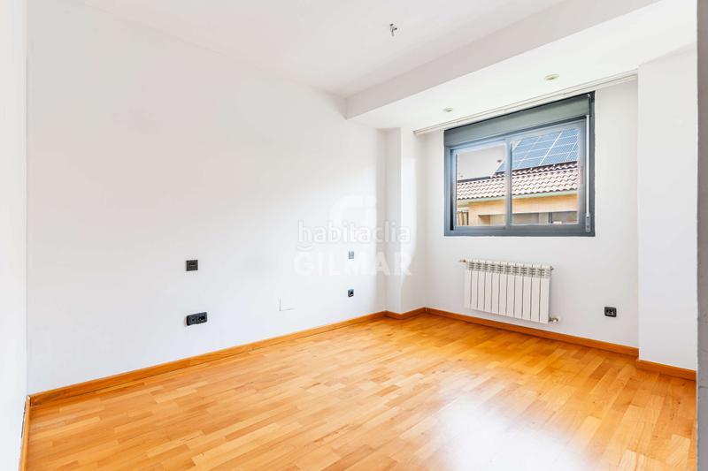 Foto fd8d9d7a-d973-4ead-8603-65394b127311. Flat with heating parking pool in Sector B Boadilla del Monte