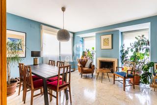 Maison jumelée à Villanueva de la Cañada. Descubre un impresionante chalet pareado en villanueva de la cañ