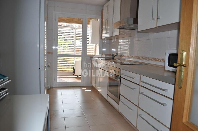 Foto 24c0c0b6-ae13-487c-9b8f-78533bcdbbca. Flat with heating parking pool in Viñas Viejas Boadilla del Monte