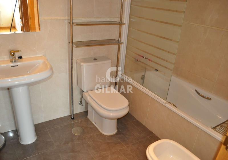 Foto 89f90762-3a40-4bb2-a65b-deb2804648ce. Flat with heating parking pool in Viñas Viejas Boadilla del Monte