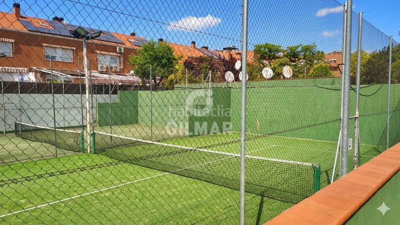 Foto c9375cf4-4b18-4321-857e-07fa4d17b100. Casa adossada amb calefacció aparcament piscina a Boadilla del Monte