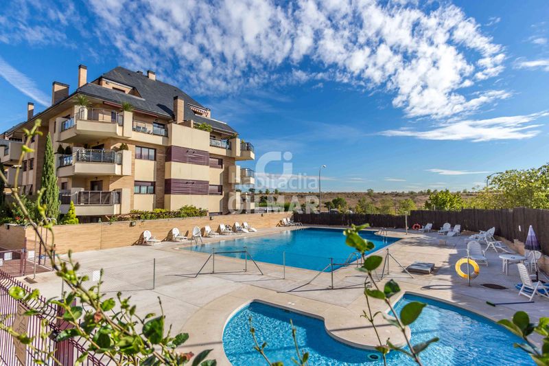 Foto 6344564f-2684-4656-b7e9-3110a5fbc1b9. Pis amb calefacció aparcament piscina a Viñas Viejas Boadilla del Monte