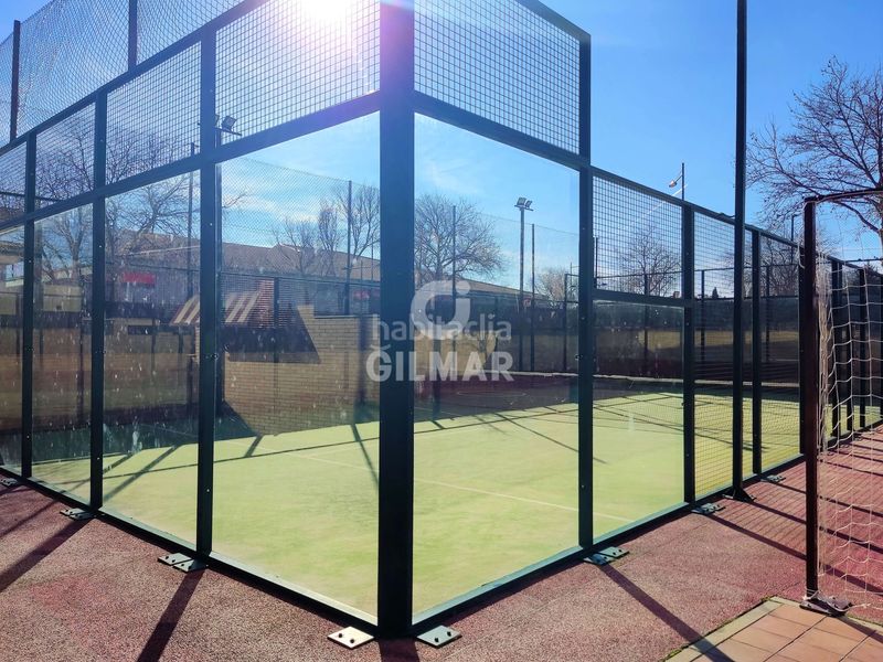 Foto ed8ac8c4-cc20-487d-907d-06fd4de7b697. Pis amb calefacció aparcament piscina a Viñas Viejas Boadilla del Monte