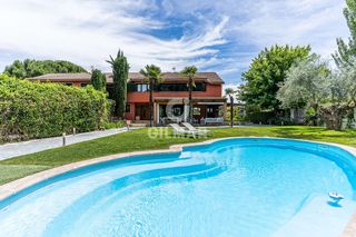 Towny house in Bonanza. Si buscas una vivienda especial, bien construida, con excelentes
