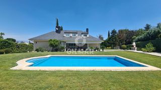 Chalet à Bonanza. Si estás buscando un hogar, esta es tu casa.  presentamos este f