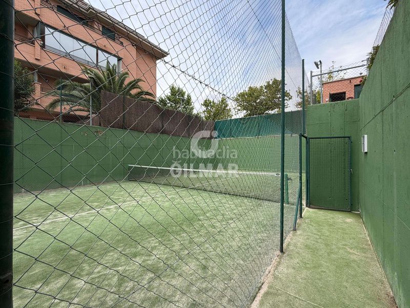 Foto 0d1c1b69-7441-4df6-8433-a9091da759a0. Pis amb calefacció aparcament piscina a Sector B Boadilla del Monte
