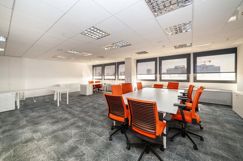 Foto 003bc3af-4911-4fe7-a799-5f49d0c51d2c. Rent office space with heating in Castilla Madrid