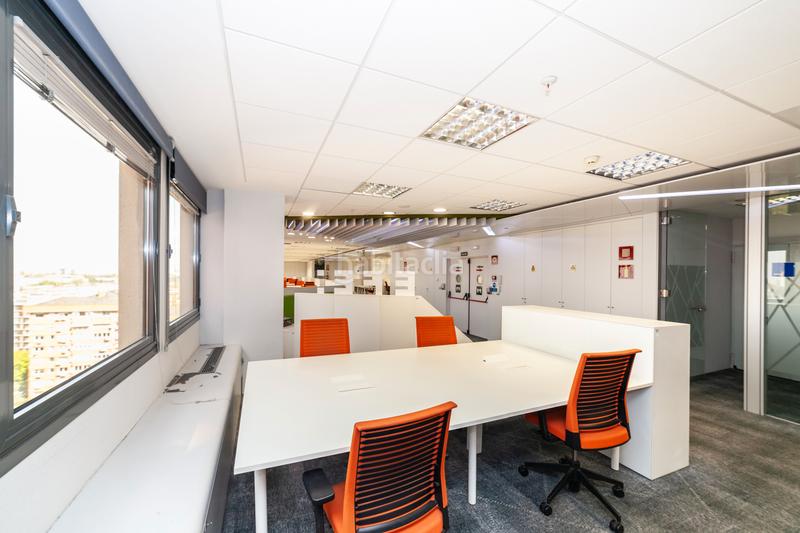 Foto b5c4ea69-d3f1-4957-b03a-4a1bc30a7ace. Rent office space with heating in Castilla Madrid