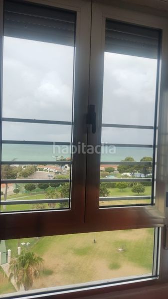 Foto 5715d1e9-b679-494d-a755-1cbb2f606ab3. Rent penthouse in calle mar báltico 7acc in Las Redes Puerto de Santa María (El)