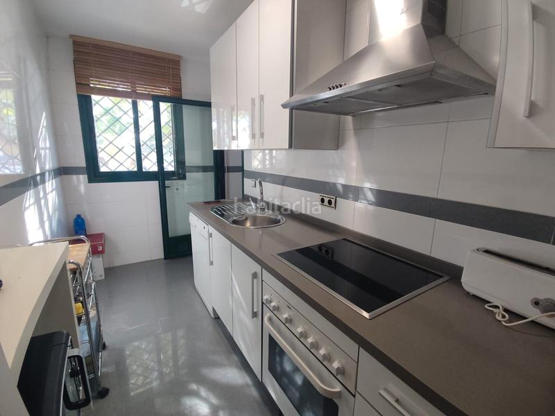 Foto ace68c89-6e24-4bc8-8d1b-6a8bdf3c758e. Rent apartment with heating parking pool in El Altillo Jerez de la Frontera