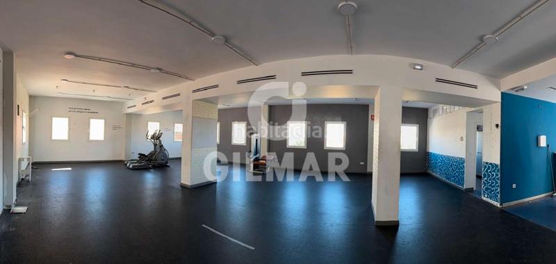 Foto d9cea8e0-4189-4812-ac77-7cf5d38df11c. Affitto locale commerciale con riscaldamento in colores - entreparques Sevilla