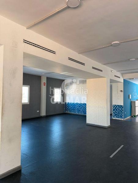 Foto e5529875-6dab-49fc-8ade-115a5e4e98ef. Rent business premise with heating in colores - entreparques Sevilla