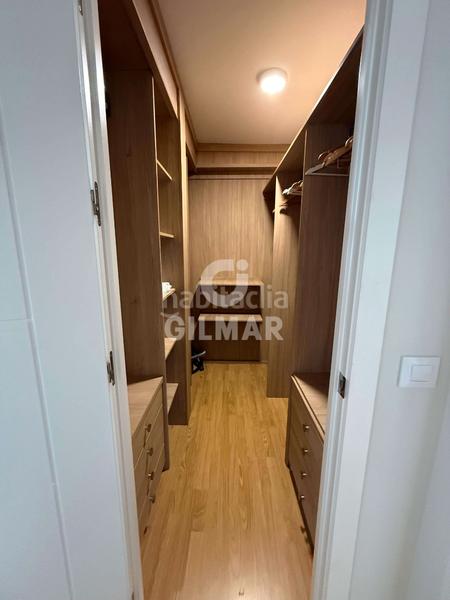 Foto 5bc31915-ece2-473c-8084-565db882c1b0. Miete etagenwohnung mit heizung pool in La Buhaira Sevilla