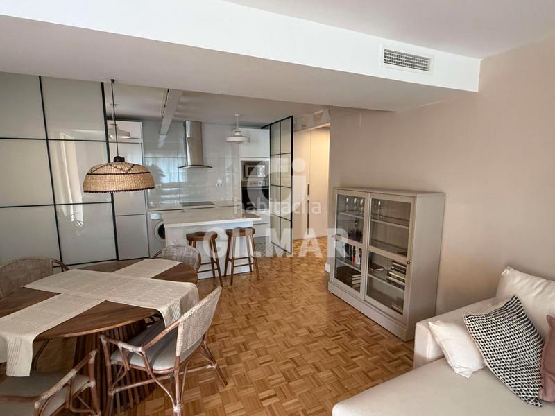 Foto 12916b04-dae5-4df4-a09d-0befacd72dfc. Rent flat with heating pool in La Buhaira Sevilla