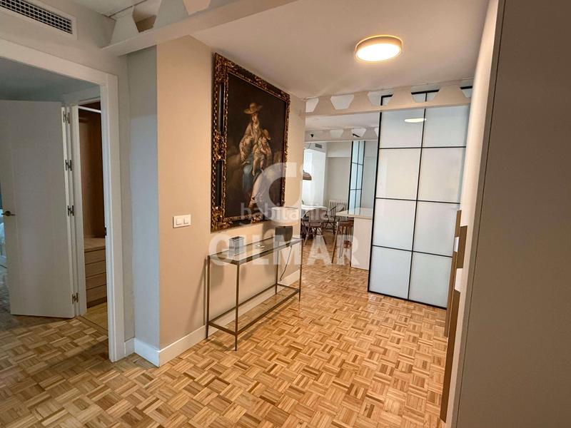 Foto 460141eb-c9d1-4714-91db-7763c24e9501. Rent flat with heating pool in La Buhaira Sevilla