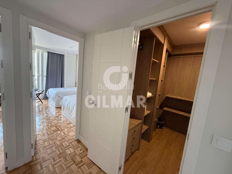 Foto 6ba4850e-32c0-45aa-8f10-fc6112f25f20. Rent flat with heating pool in La Buhaira Sevilla