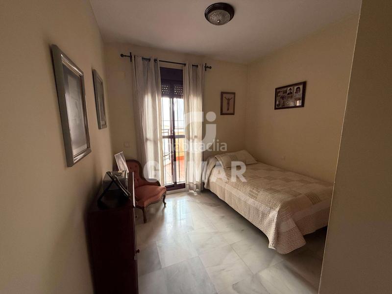 Foto 18b3a21a-a548-4d7a-b5ef-12592215efc1. Affitto appartamento con riscaldamento parcheggio in Sevilla