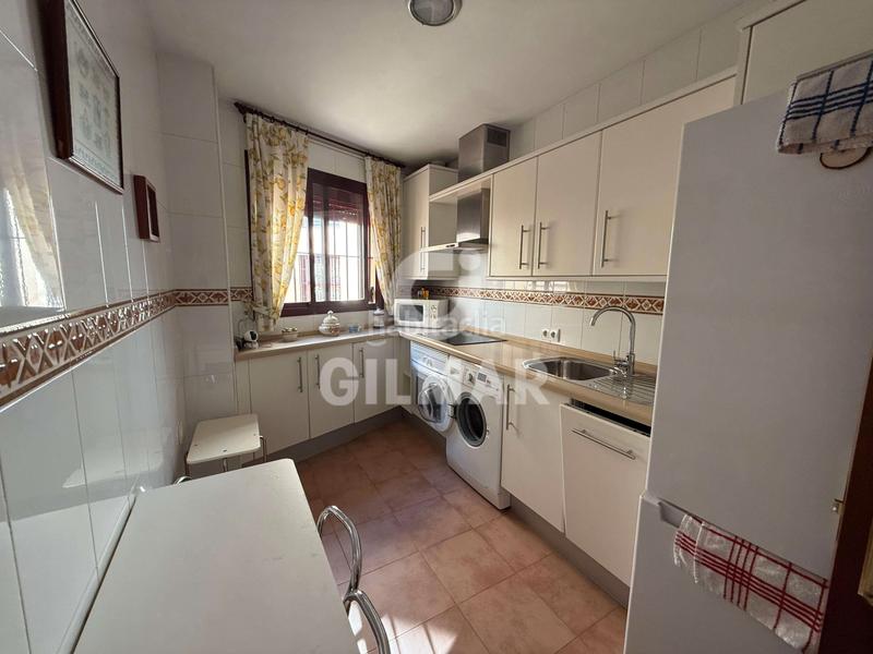 Foto 371e9180-05b6-407b-a1c9-9d873153e8c4. Rent flat with heating parking in Ciudad Jardín Sevilla