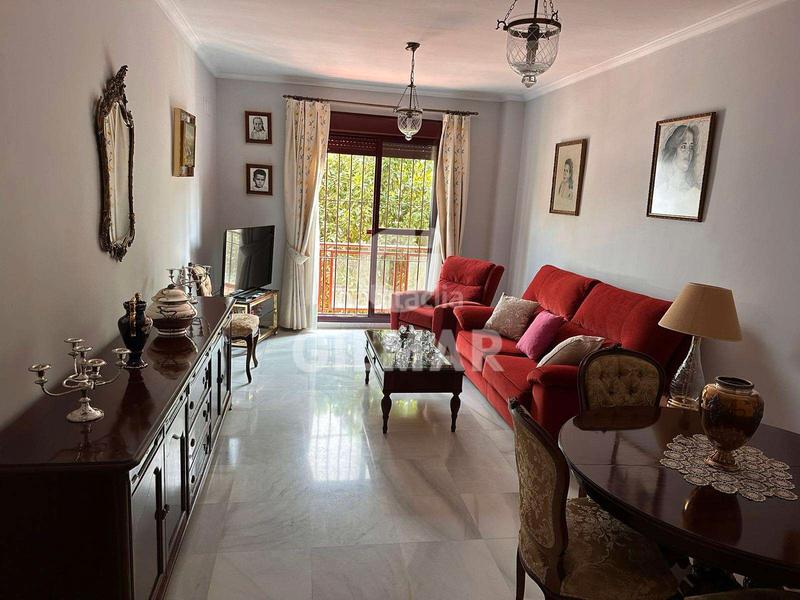 Foto 61a8730e-2a6c-4220-aad8-0d4ffd91a01e. Rent flat with heating parking in Ciudad Jardín Sevilla