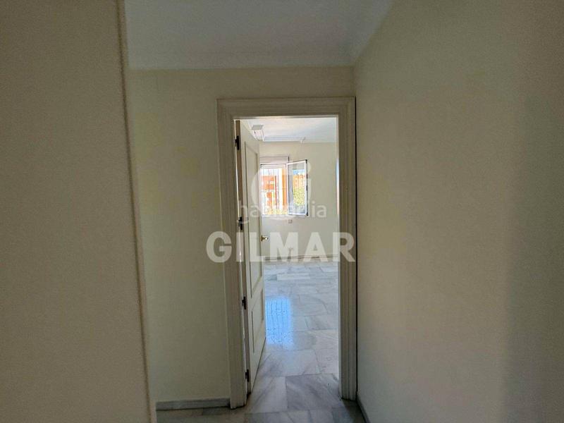 Foto 2b7cfaf8-901d-41f2-ba1b-3a1b84ceb4b1. Location appartement avec parking piscine dans El Porvenir Sevilla