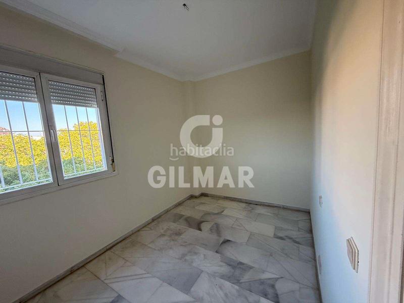 Foto 58aaed2b-f2ad-469d-aca7-505f20441ba5. Location appartement avec parking piscine dans El Porvenir Sevilla