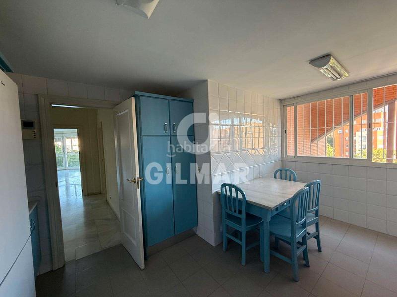 Foto 85033693-021c-43d2-a02a-7b40774a463f. Location appartement avec parking piscine dans El Porvenir Sevilla